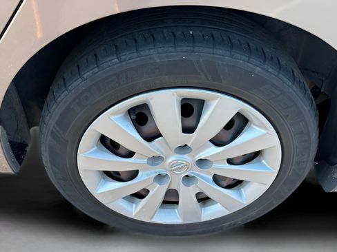 Used 2016 Nissan Sentra SV image 30