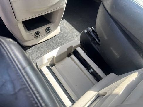 Used 2012 Chrysler Town & Country Touring w/ Entertainment Group #1 FWD image 13