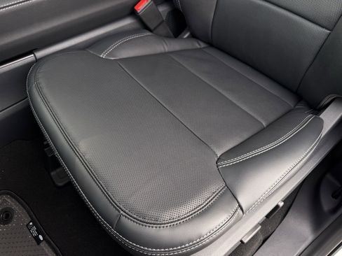 New 2025 Ford Expedition Max Platinum w/ Stealth Performance Package image 25