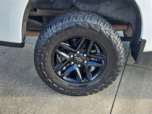 Used 2019 Chevrolet Silverado 1500 LT Trail Boss image 5