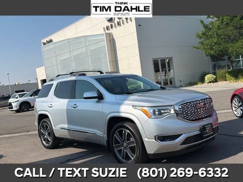 Used 2017 GMC Acadia Denali w/ Technology Package AWD/4WD image 1