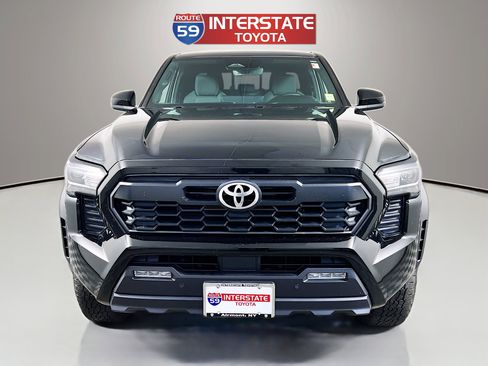 Certified 2024 Toyota Tacoma TRD Off-Road w/ TRD Off Road Upgrade Package AWD/4WD image 2