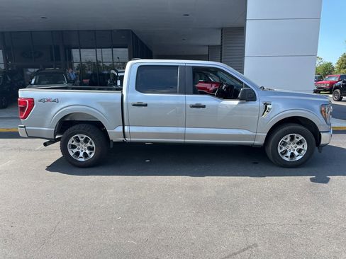 Used 2023 Ford F150 XLT image 3
