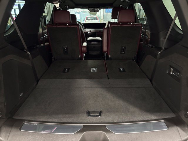 Used 2026 Cadillac Escalade Luxury AWD/4WD image 47