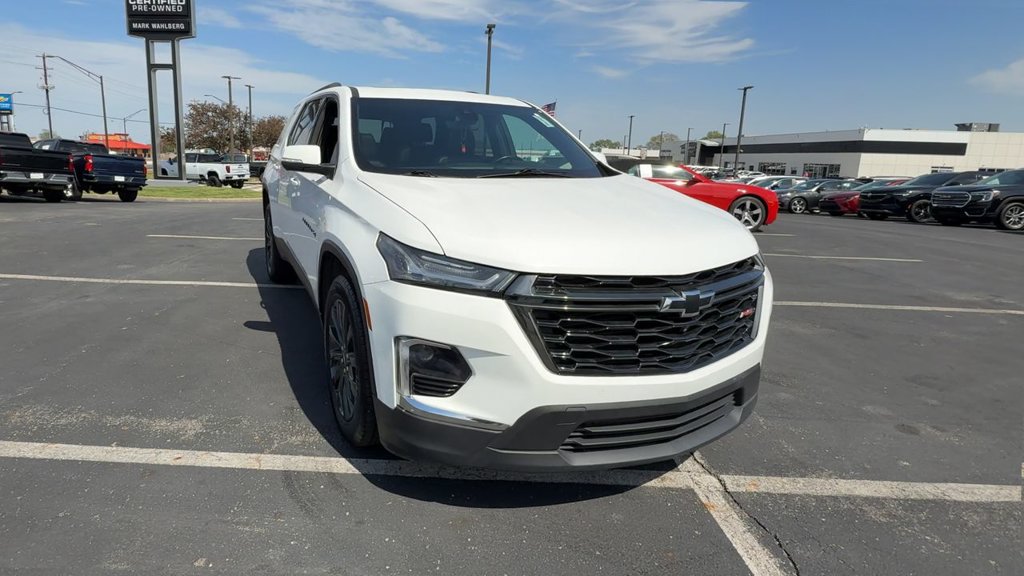 Used 2023 Chevrolet Traverse RS AWD/4WD image 2