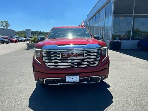 Used 2023 GMC Sierra 1500 Denali AWD/4WD image 2