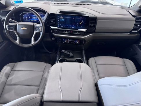 Used 2025 Chevrolet Silverado 2500 LTZ w/ LTZ Premium Package AWD/4WD image 16