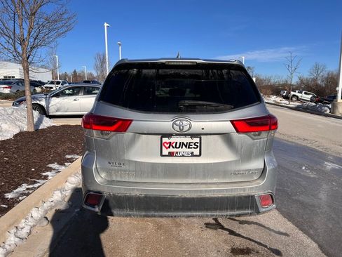 Used 2017 Toyota Highlander Limited image 5