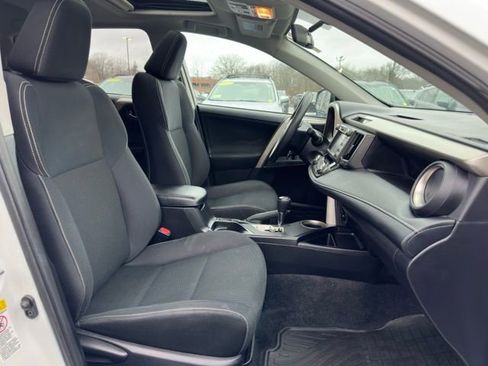 Used 2014 Toyota RAV4 XLE image 22