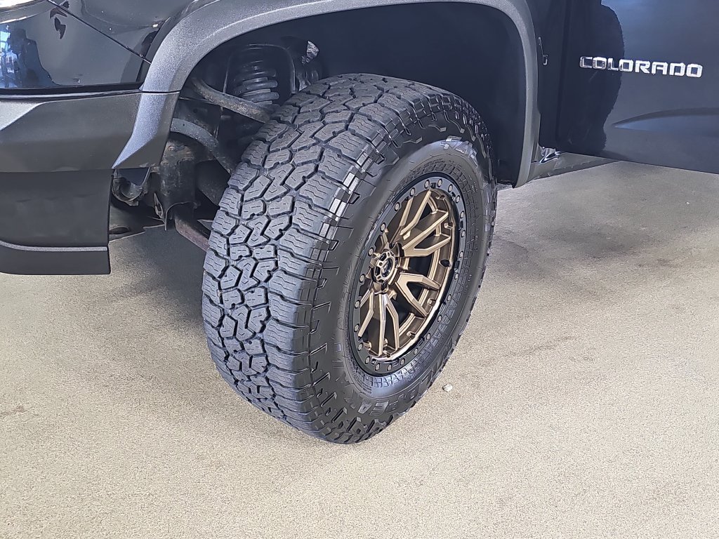 Used 2018 Chevrolet Colorado ZR2 AWD/4WD image 36