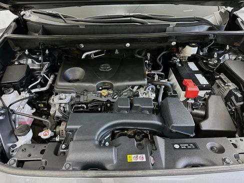 Used 2022 Toyota RAV4 XLE image 36
