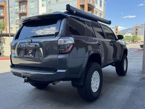Used 2016 Toyota 4Runner SR5 Premium AWD/4WD image 7