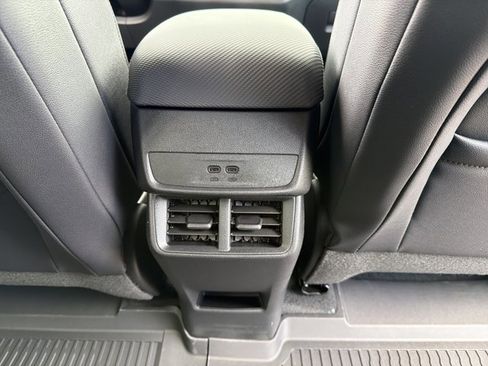 New 2026 Chevrolet Equinox LT image 28