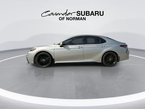 Used 2021 Toyota Camry XSE image 6