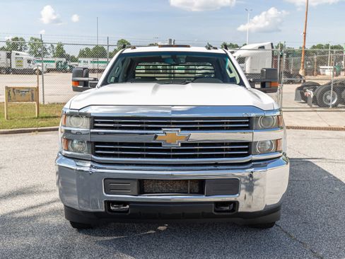 Used 2016 Chevrolet Silverado 3500 W/T w/ WT Convenience Package image 2