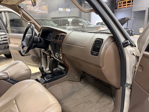 Used 1997 Toyota 4Runner Limited AWD/4WD image 24