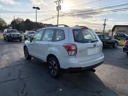 Used 2018 Subaru Forester 2.5i w/ Alloy Wheel Package image 3