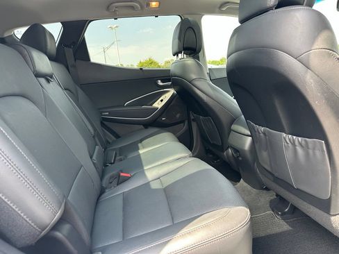Used 2018 Hyundai Santa Fe Sport w/ 2.0T Ultimate Tech Package 05 AWD/4WD image 34