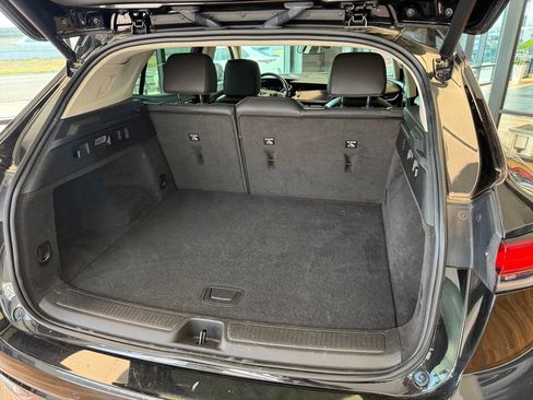 Used 2024 Toyota Corolla LE image 28