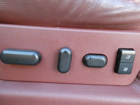 Used 2014 Ford F150 King Ranch w/ King Ranch Luxury Package image 23