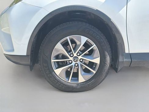 Used 2018 Toyota RAV4 XLE w/ Convenience Package AWD/4WD image 40
