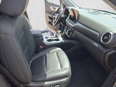 Used 2024 Chevrolet Blazer LT w/ Sound & Technology Package FWD image 20