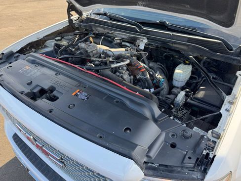 Used 2015 GMC Sierra 2500 Denali image 23