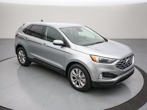 Certified 2024 Ford Edge Titanium AWD/4WD image 2