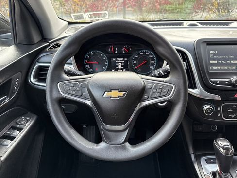 Used 2018 Chevrolet Equinox LT image 10