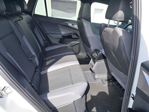 New 2026 Volkswagen ID.4 Pro S image 36