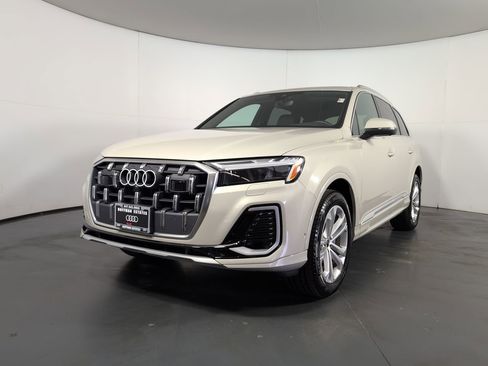 Certified 2025 Audi Q7 2.0T Premium Plus w/ Premium Plus Package image 25