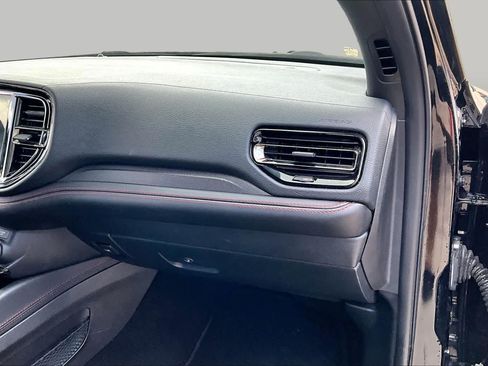 Used 2024 Dodge Durango GT RWD image 18