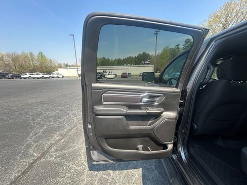 New 2026 RAM 1500 4x4 Crew Cab image 16