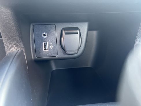 New 2025 Nissan Versa S image 23