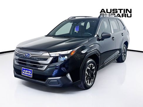 Used 2025 Subaru Forester Premium w/ Convenience Package #1 image 3