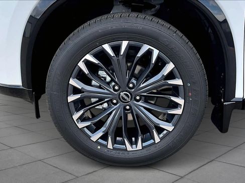 New 2026 Nissan Rogue Platinum w/ Platinum Premium Package AWD/4WD image 9