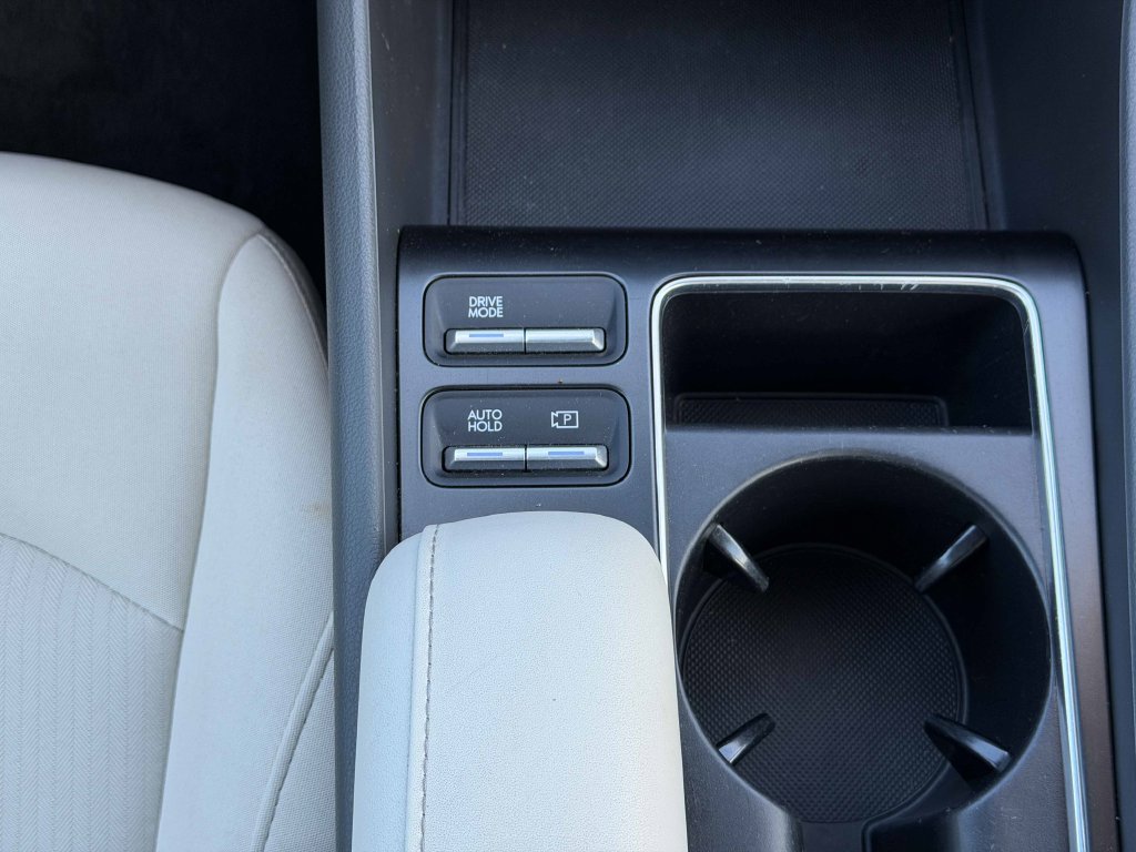 Used 2025 Hyundai Sonata SEL FWD image 34