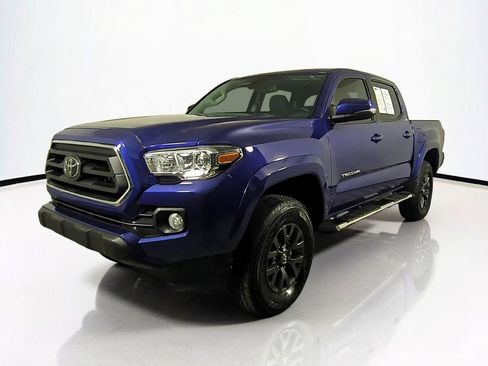 Used 2023 Toyota Tacoma SR5 w/ Technology Package AWD/4WD image 9