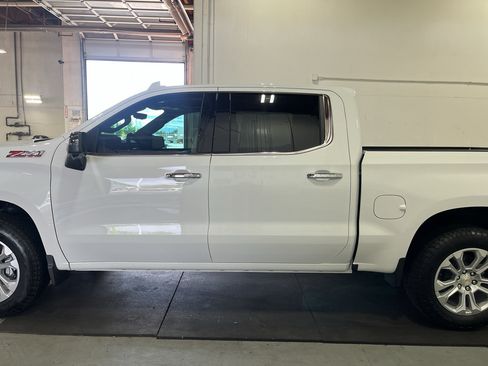 Used 2026 Chevrolet Silverado 1500 LTZ w/ Technology Package AWD/4WD image 12