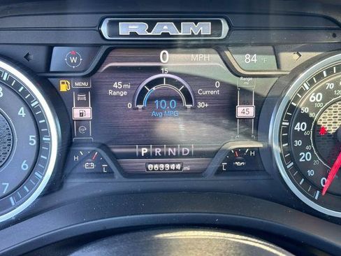 Used 2024 RAM 1500 Laramie AWD/4WD image 22