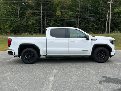 Used 2022 GMC Sierra 1500 Elevation AWD/4WD image 2