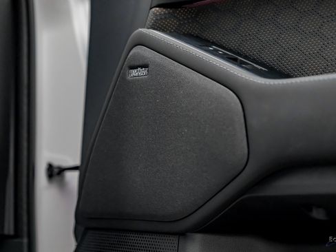 Used 2025 Lexus GX 550 image 88