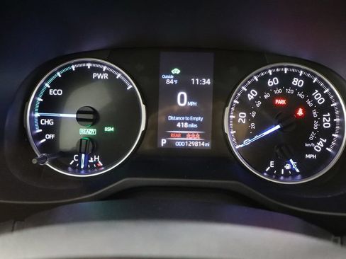 Used 2022 Toyota RAV4 SE w/ Convenience Package AWD/4WD image 11