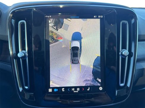 Certified 2023 Volvo C40 P8 Recharge Ultimate image 19