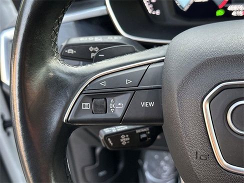 Used 2024 Audi Q3 2.0T Premium image 35