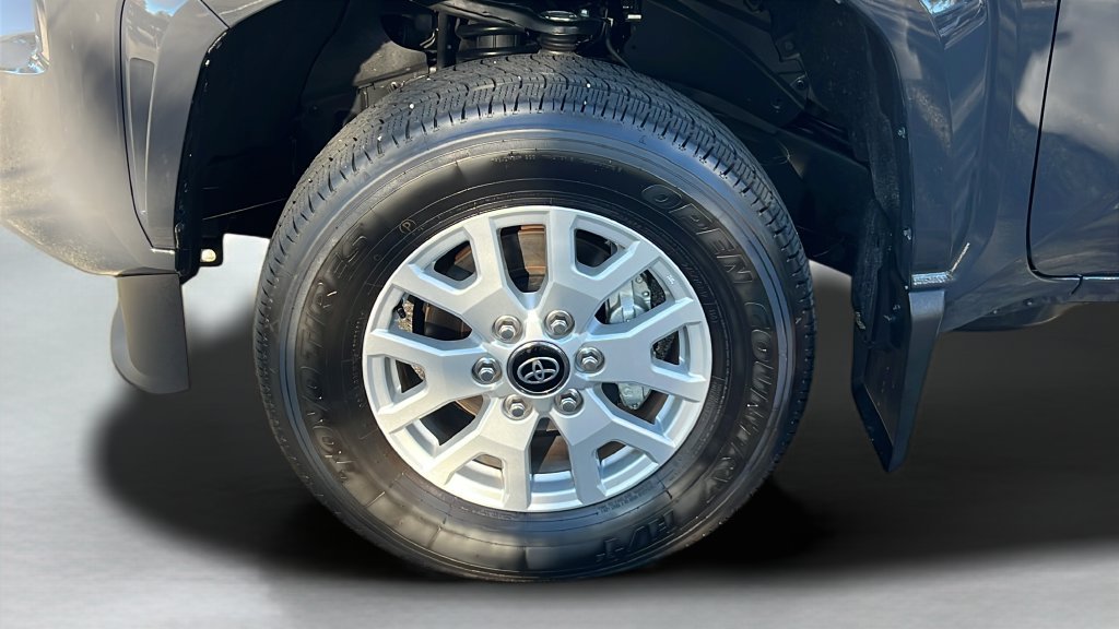 Used 2026 Toyota Tacoma SR5 AWD/4WD image 25