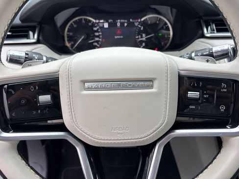 Used 2022 Land Rover Range Rover Velar R-Dynamic S AWD/4WD image 16