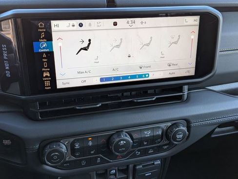 New 2026 Jeep Wrangler Sahara AWD/4WD image 26