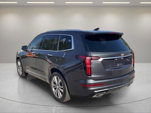 Used 2023 Cadillac XT6 Premium Luxury FWD image 3