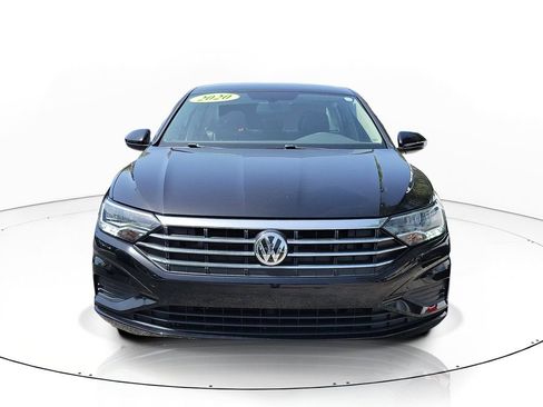 Used 2020 Volkswagen Jetta SE FWD image 2